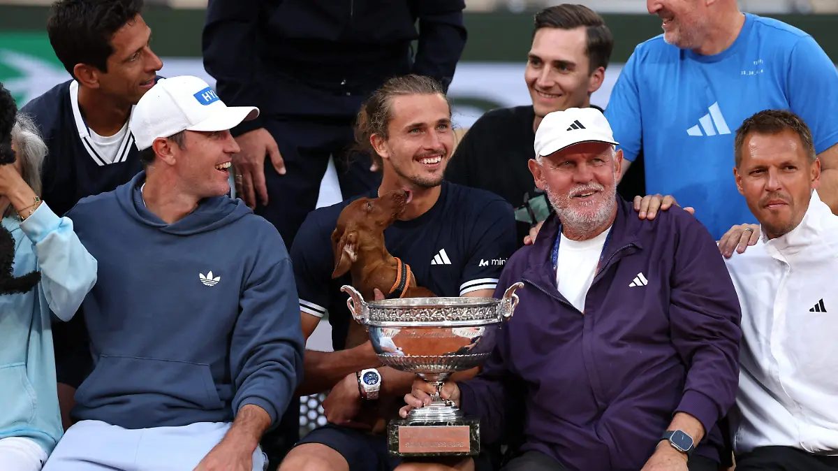 2026-06-07T185232Z_2044451738_UP1EM671GFI4E_RTRMADP_3_TENNIS-FRENCHOPEN