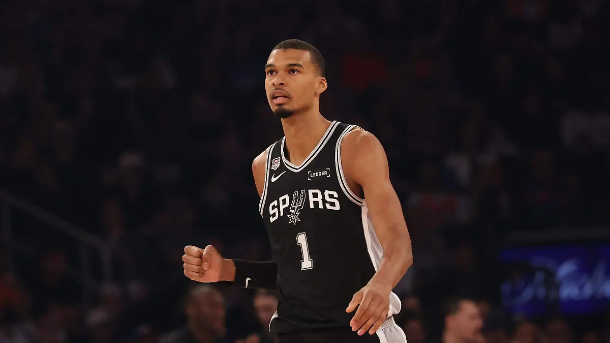 2026-06-09T011016Z_877533731_MT1USATODAY29154570_RTRMADP_3_NBA-FINALS-SAN-ANTONIO-SPURS-AT-NEW-YORK-KNICKS