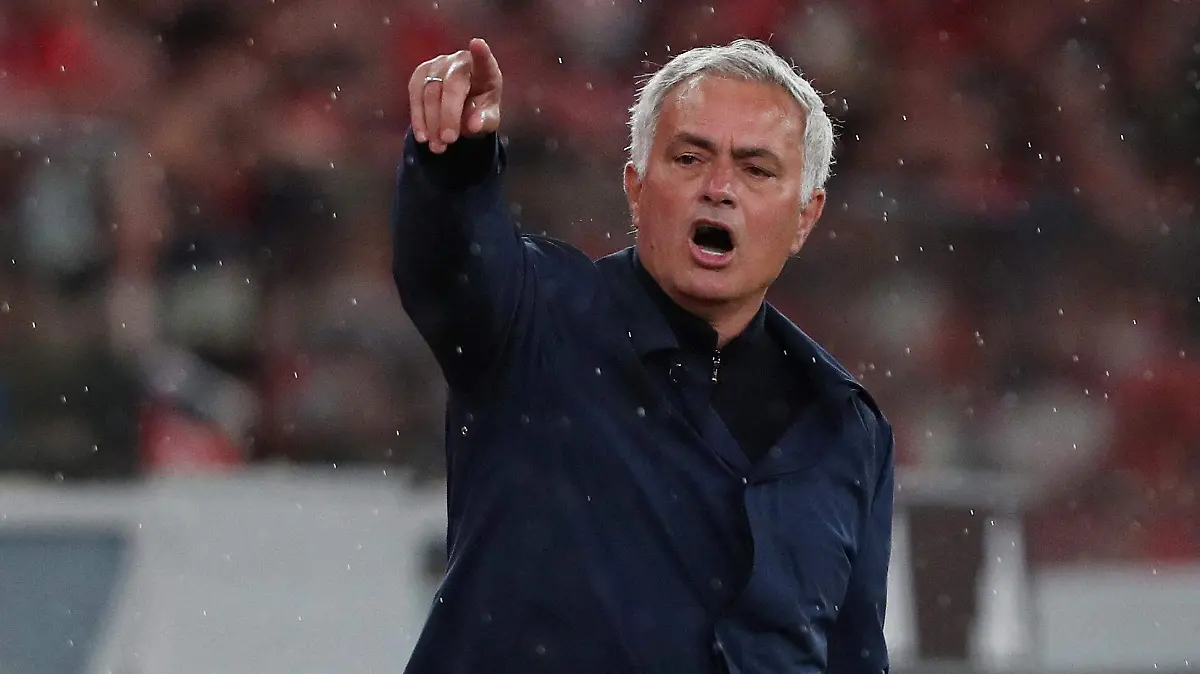 2026-06-03T204513Z_1694579983_RC287LAP60QV_RTRMADP_3_SOCCER-SPAIN-RMA-MOURINHO