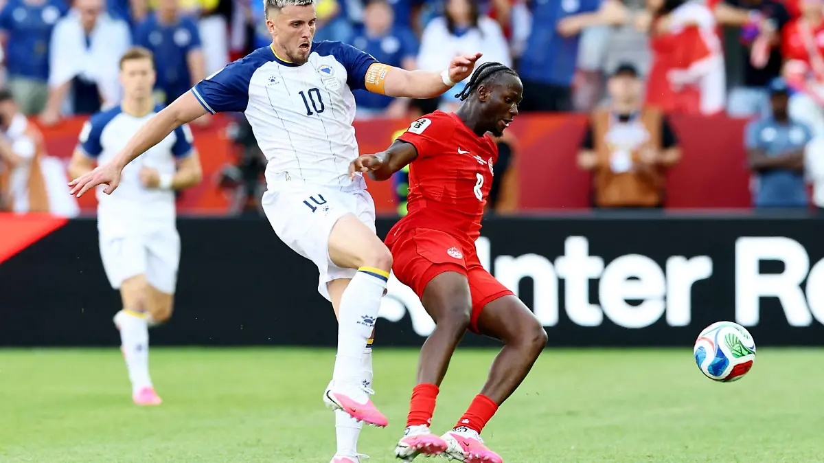 2026-06-12T205153Z_1839916209_UP1EM6C1LYGWD_RTRMADP_3_SOCCER-WORLDCUP-CAN-BIH
