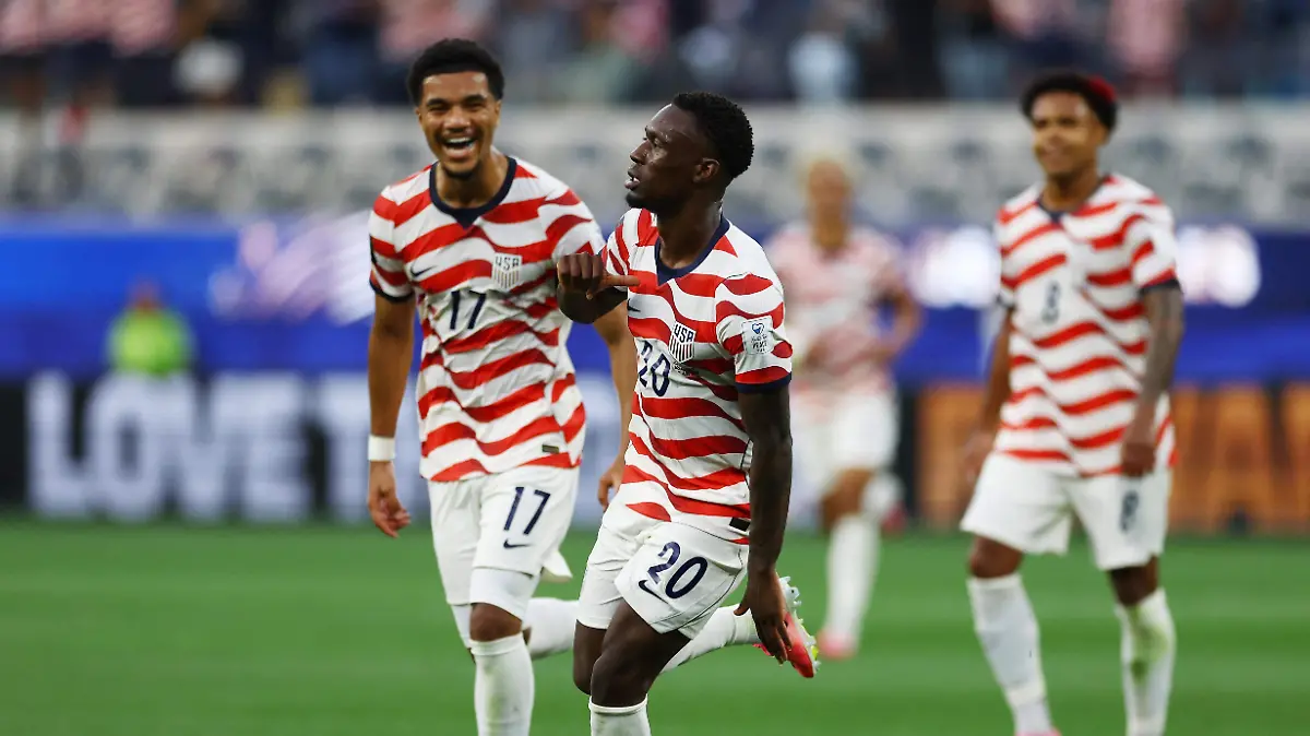 2026-06-13T022215Z_1666292698_UP1EM6D06L2HP_RTRMADP_3_SOCCER-WORLDCUP-USA-PRY
