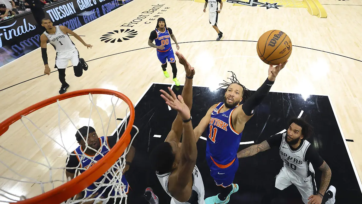 2026-06-14T032407Z_769874701_MT1USATODAY29194487_RTRMADP_3_NBA-FINALS-NEW-YORK-KNICKS-AT-SAN-ANTONIO-SPURS