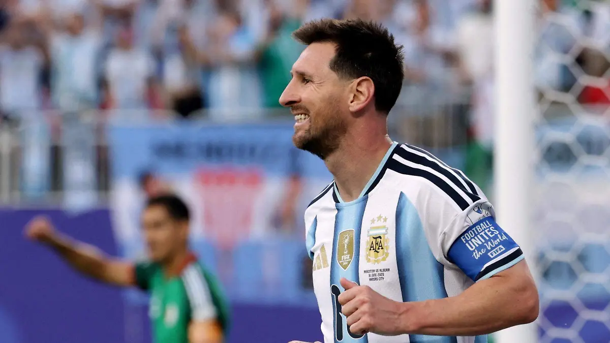 2026-06-17T011056Z_1297246956_UP1EM6H03A6TB_RTRMADP_3_SOCCER-WORLDCUP-ARG-DZA