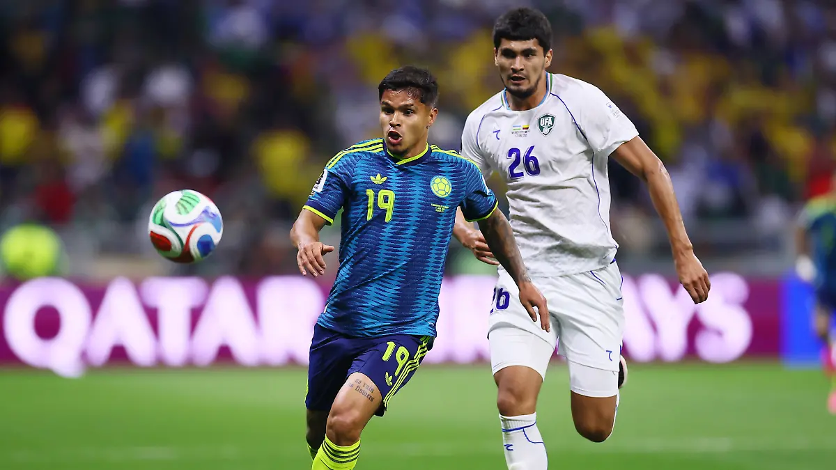 Cucho Hernández entró de cambio vs Uzbekistán