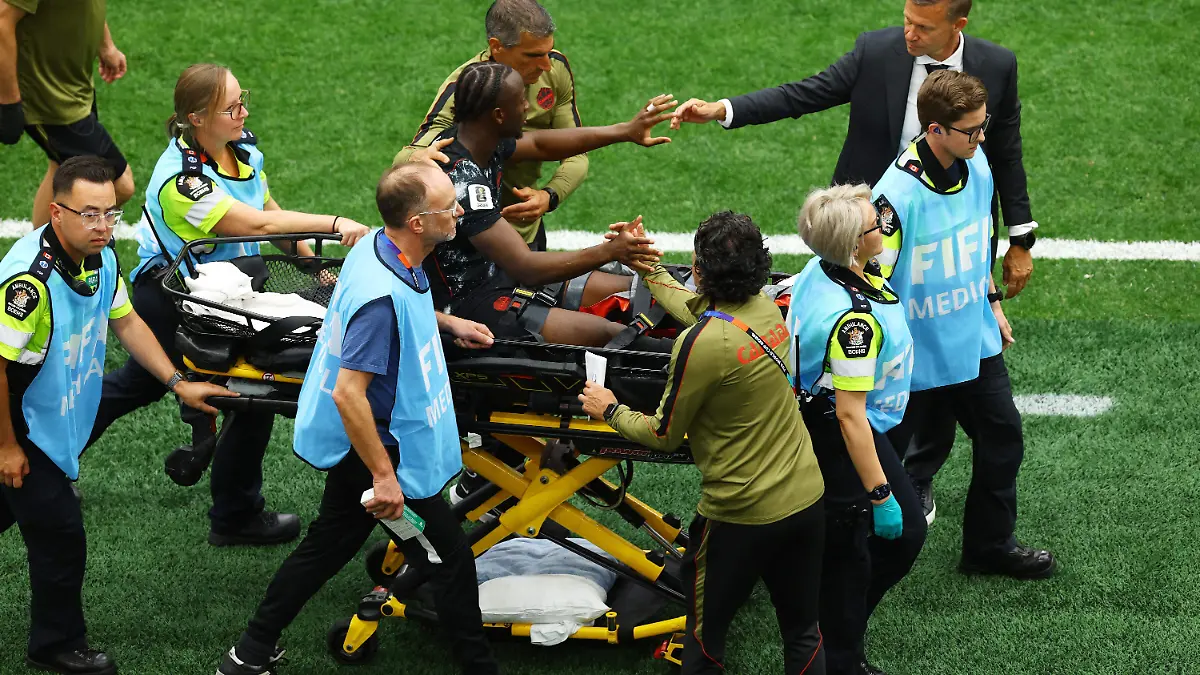 2026-06-18T232842Z_1811132236_UP1EM6I1T7S08_RTRMADP_3_SOCCER-WORLDCUP-CAN-QAT