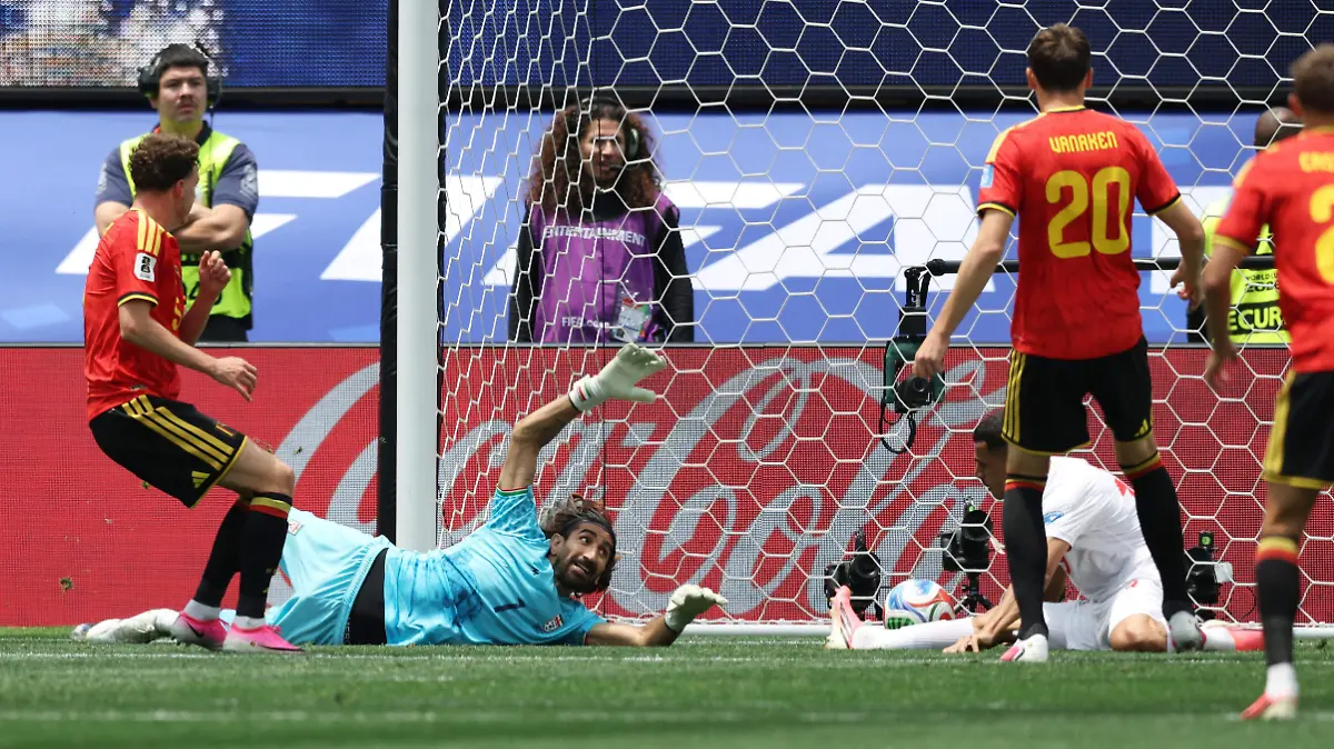 2026-06-21T202923Z_711935282_UP1EM6L1KWY2N_RTRMADP_3_SOCCER-WORLDCUP-BEL-IRN