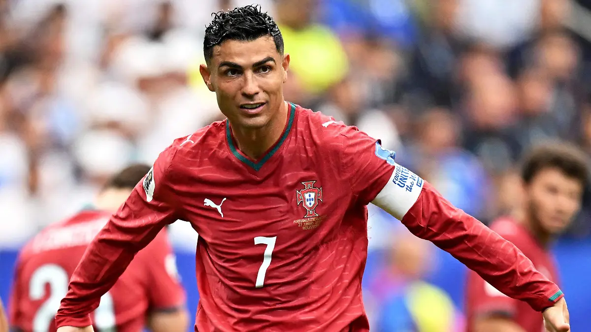 2026-06-23T183905Z_10848187_UP1EM6N1FT4DX_RTRMADP_3_SOCCER-WORLDCUP-POR-UZB