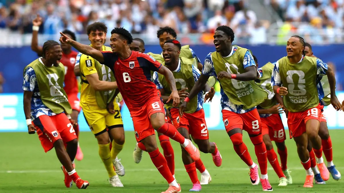 2026-06-21T222857Z_1770814845_UP1EM6L1Q9JBZ_RTRMADP_3_SOCCER-WORLDCUP-URY-CPV