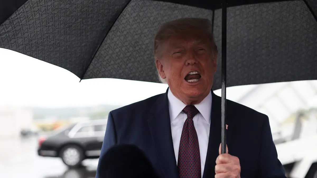 2026-06-23T172701Z_81599209_RC2TZLA62CV0_RTRMADP_3_USA-TRUMP