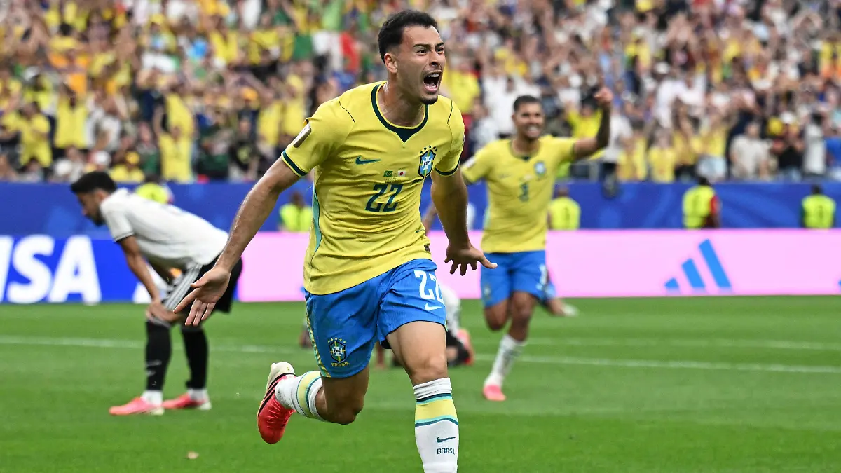 2026-06-29T190017Z_175167179_UP1EM6T1GSFQD_RTRMADP_3_SOCCER-WORLDCUP-BRA-JPN