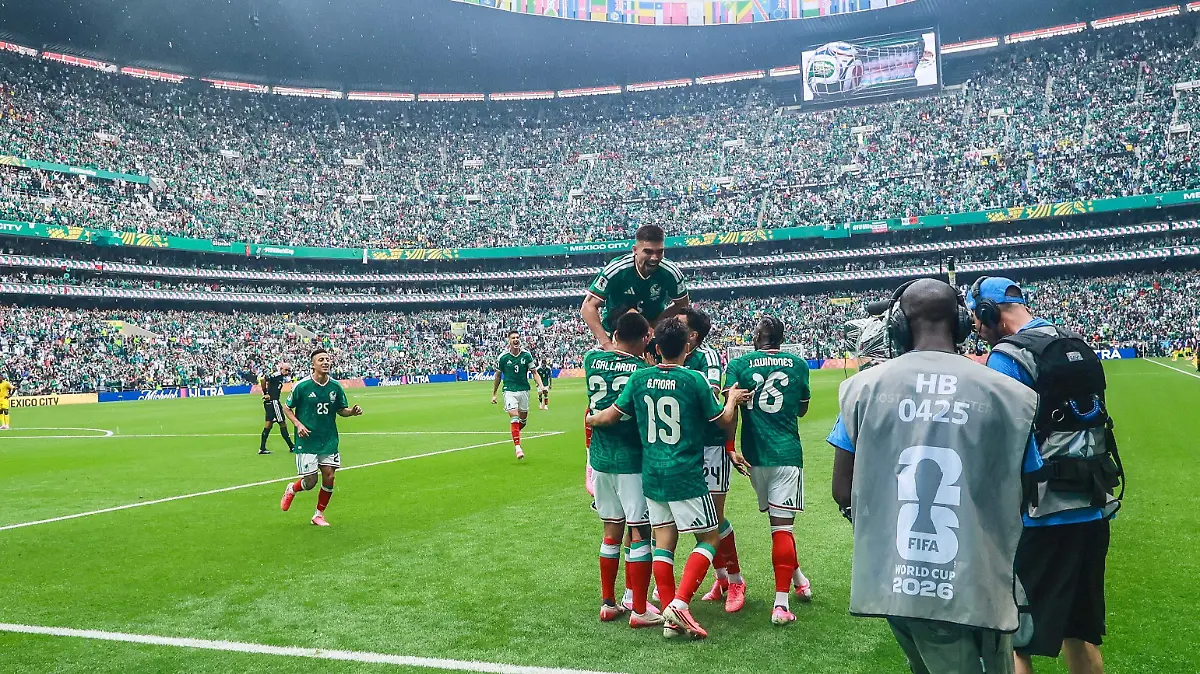 110626 ST México vs Sudáfrica OFR  (3)