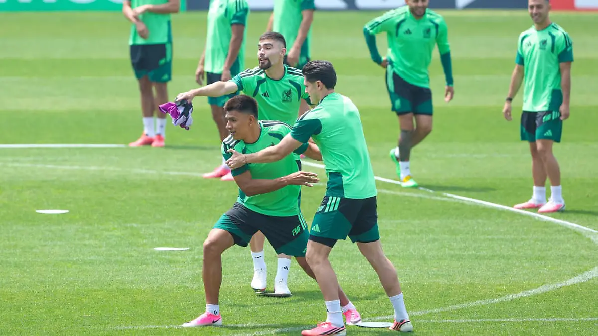 último entrenamiento de México previo a enfrentar a Inglaterra