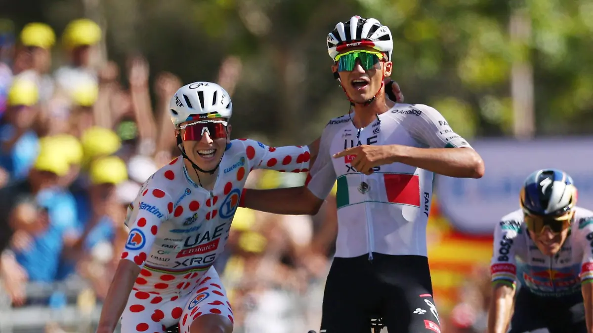2026-07-05T154327Z_972786144_UP1EM7517OEPC_RTRMADP_3_CYCLING-FRANCE