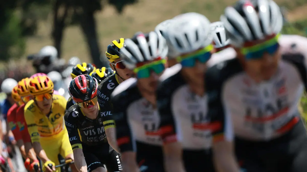 2026-07-09T142646Z_1915516712_UP1EM7913IIOH_RTRMADP_3_CYCLING-FRANCE