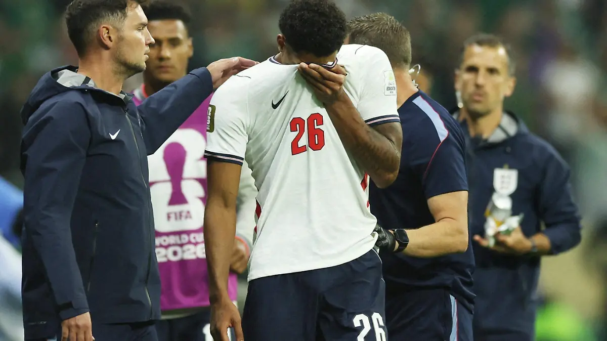 2026-07-06T024123Z_630814826_UP1EM7606GCCV_RTRMADP_3_SOCCER-WORLDCUP-MEX-ENG (1)