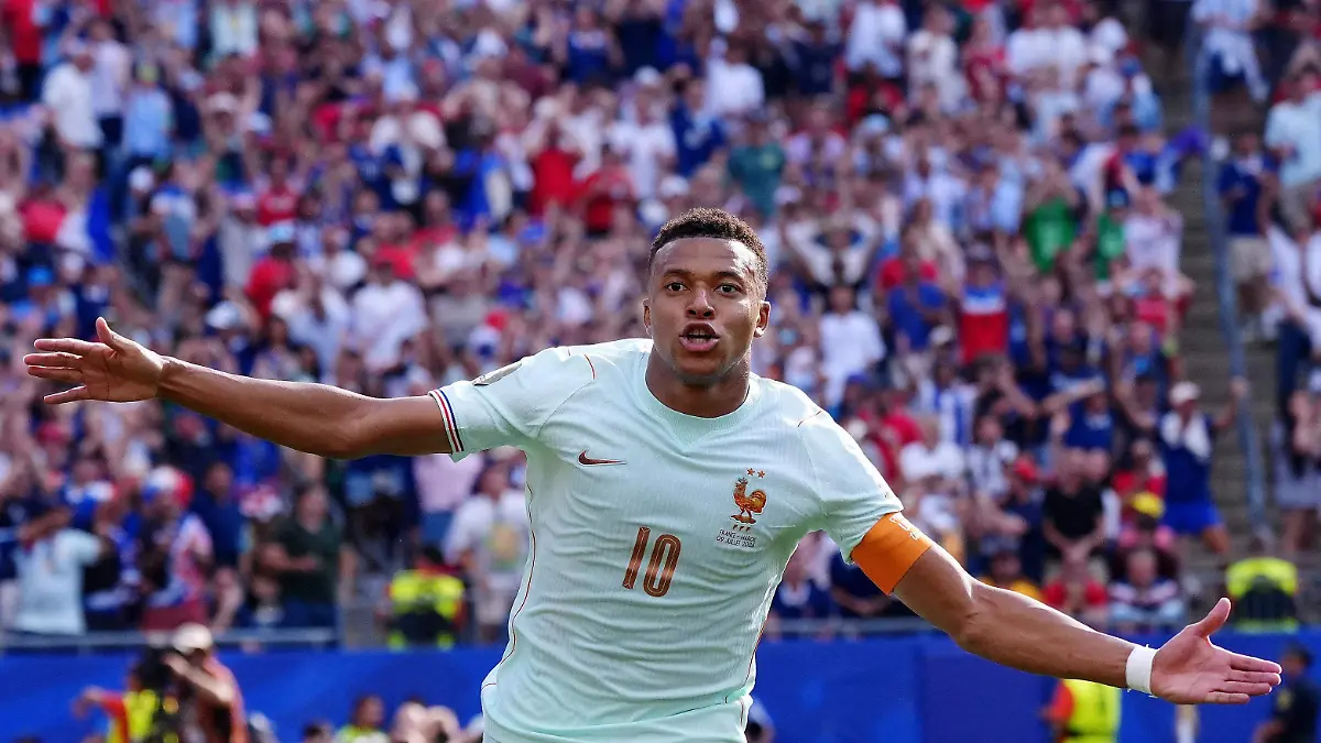 2026-07-09T222311Z_1111707195_UP1EM791Q6MOT_RTRMADP_3_SOCCER-WORLDCUP-FRA-MAR