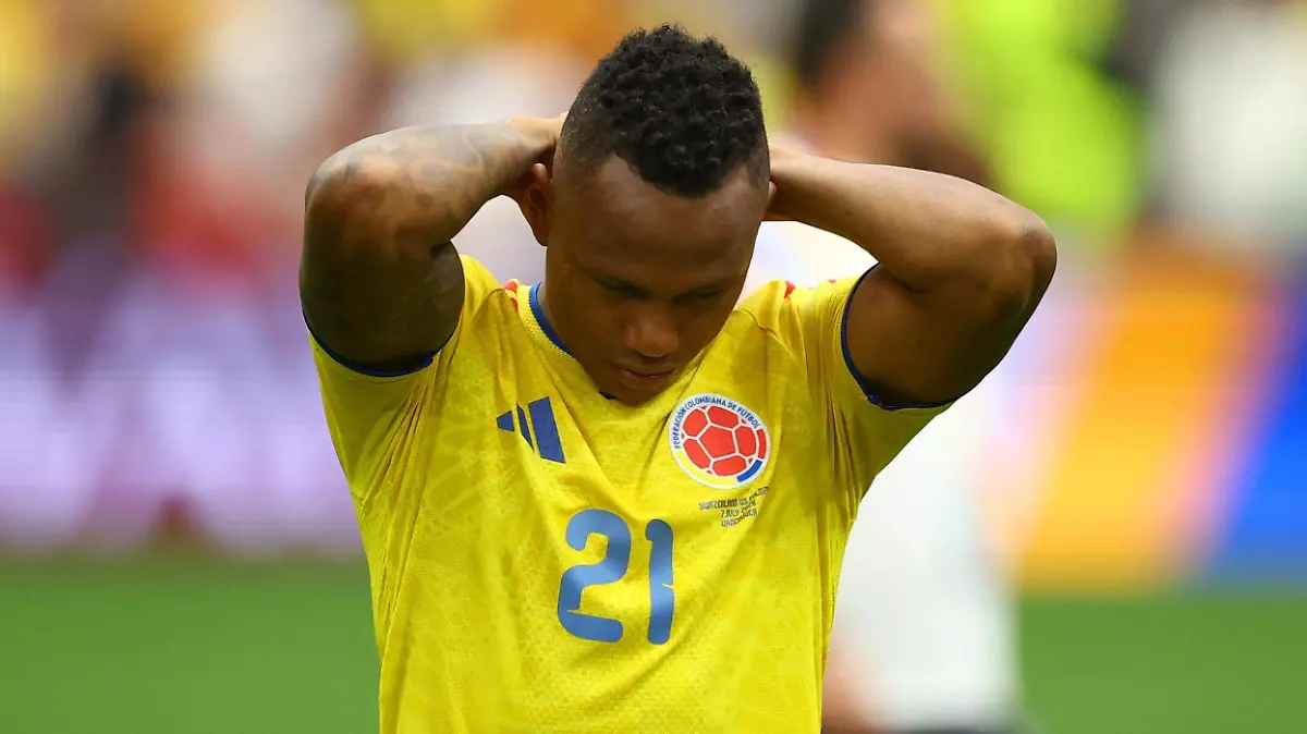 2026-07-07T231127Z_886307554_UP1EM771SF1P9_RTRMADP_3_SOCCER-WORLDCUP-SWI-COL
