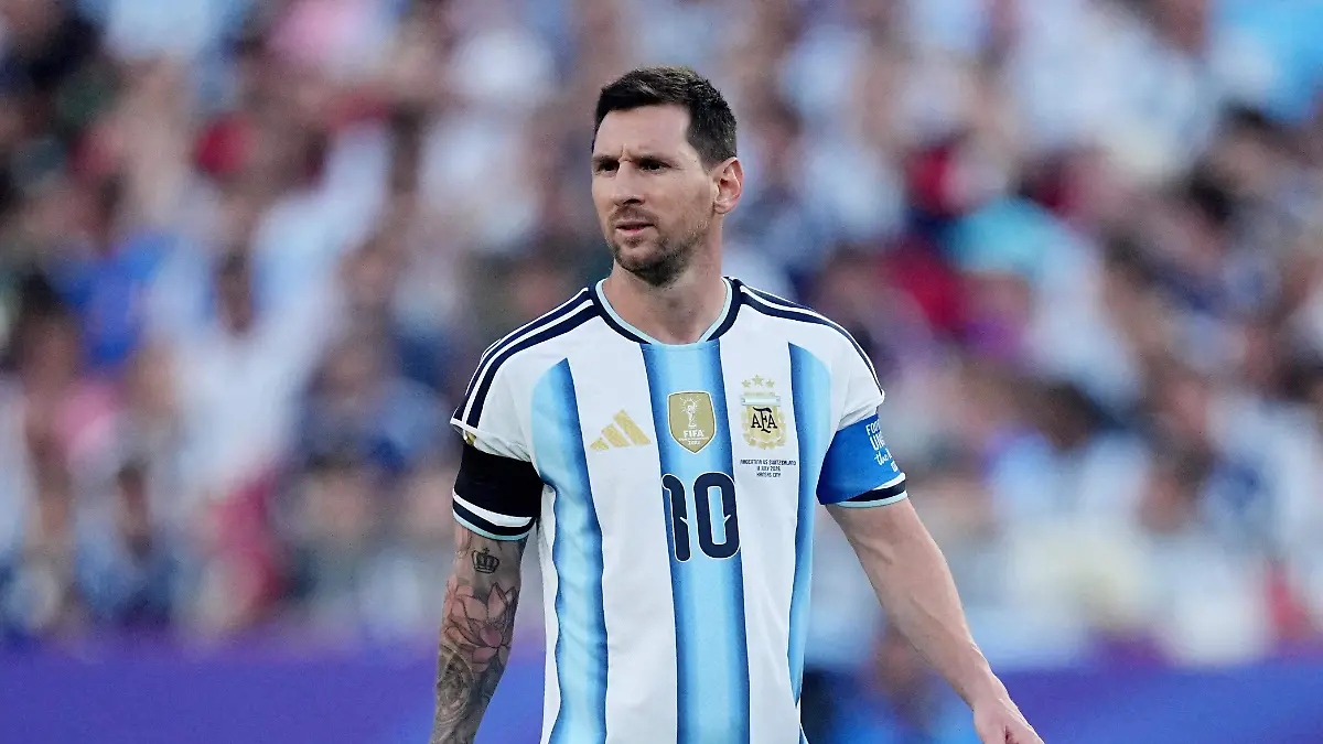 2026-07-12T010657Z_415716481_UP1EM7C033JJZ_RTRMADP_3_SOCCER-WORLDCUP-ARG-SWI