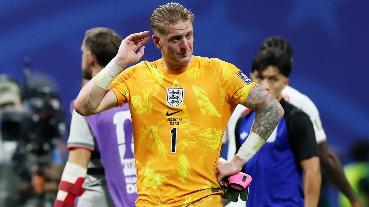2026-07-15T211229Z_1331078374_UP1EM7F1MWSKS_RTRMADP_3_SOCCER-WORLDCUP-ENG-ARG
