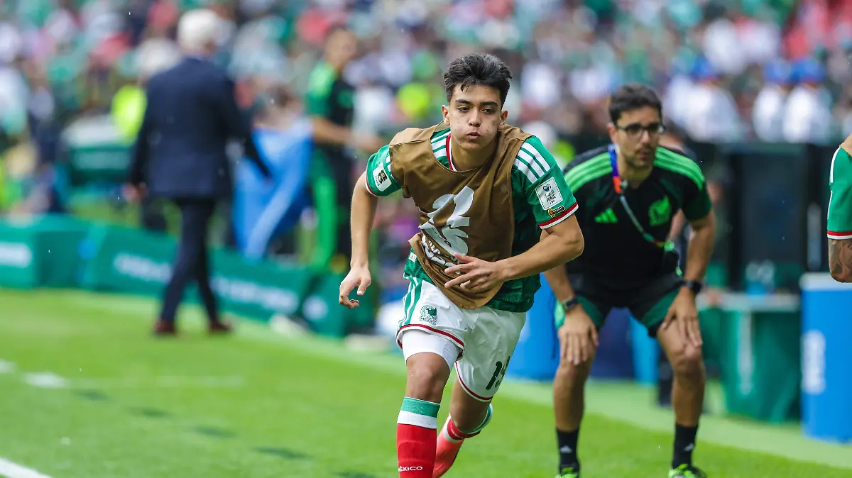 110626 Gilberto Mora OFR