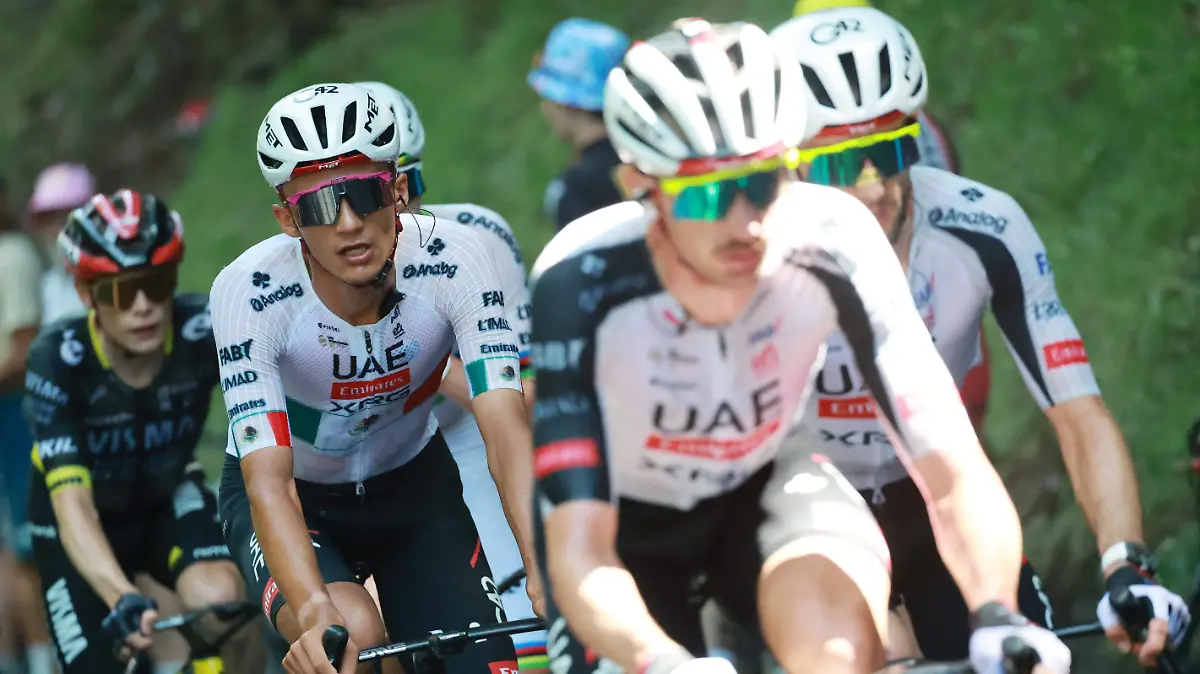 2026-07-09T142246Z_1766322142_UP1EM7913XXP3_RTRMADP_3_CYCLING-FRANCE