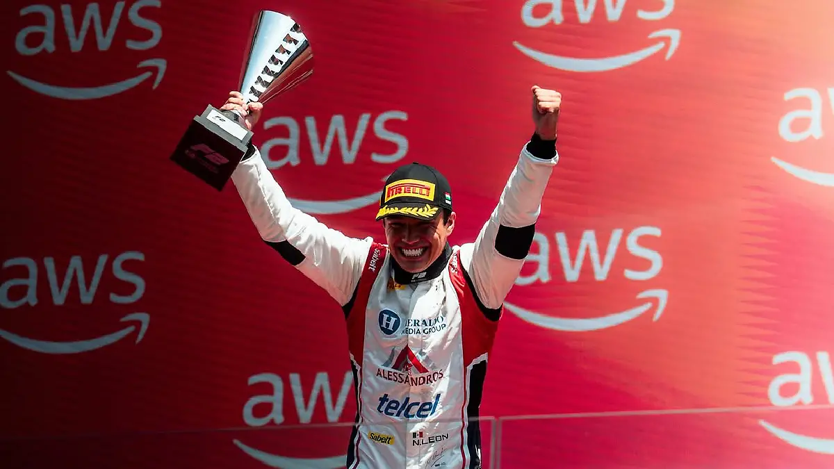 Noel León gana en Hungría