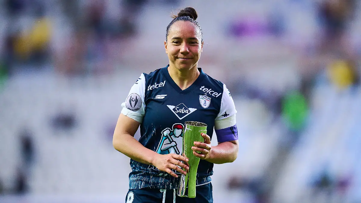 Charlyn Corral sigue cosenchando éxitos