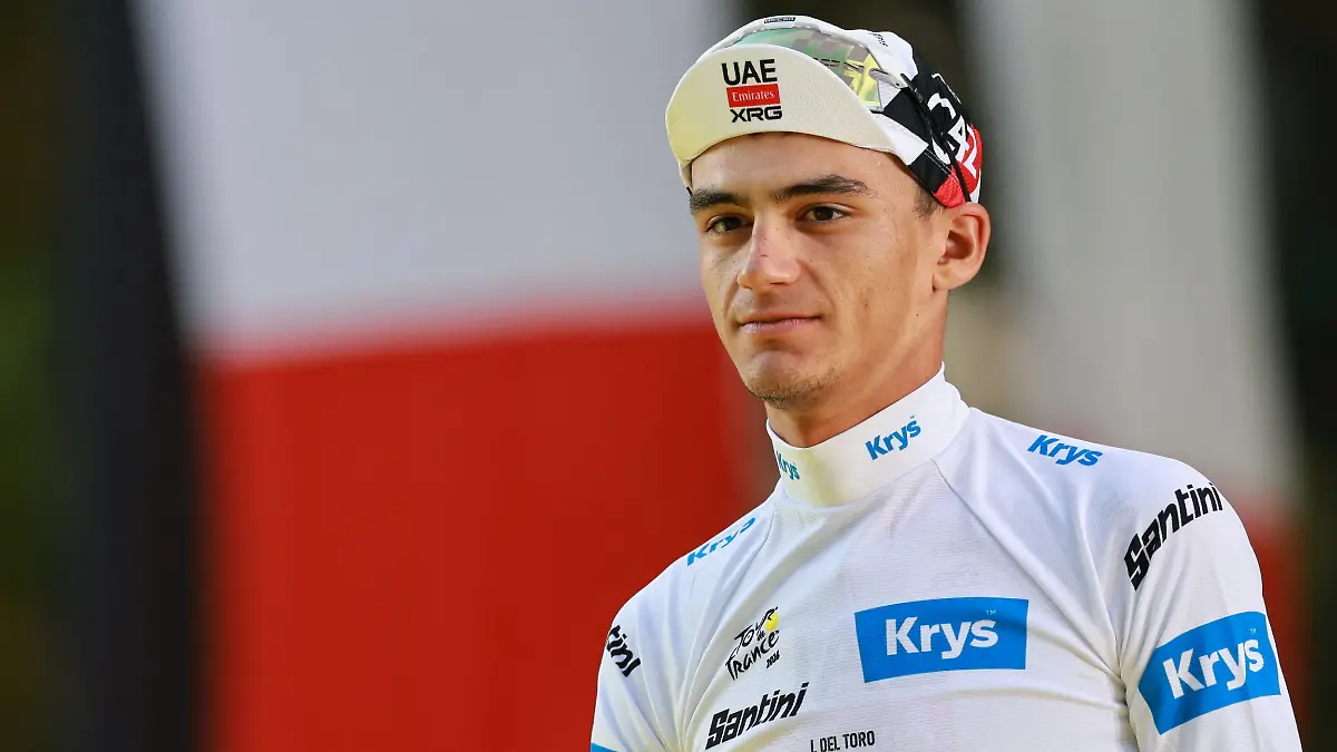 Isaac del Toro habla tras terminar su participación en el Tour de Francia