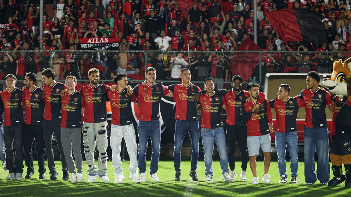 Así fue el banderazo de Atlas