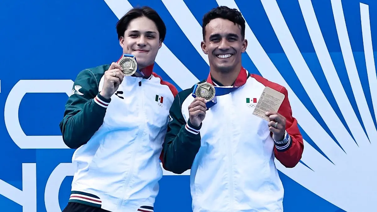 Osmar Olvera y Juan Celaya se cuelgan el Oro en República Dominicana