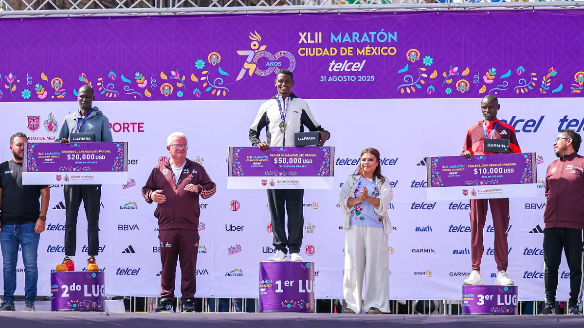 310825 Premiación maratón CDMX 2025 LA