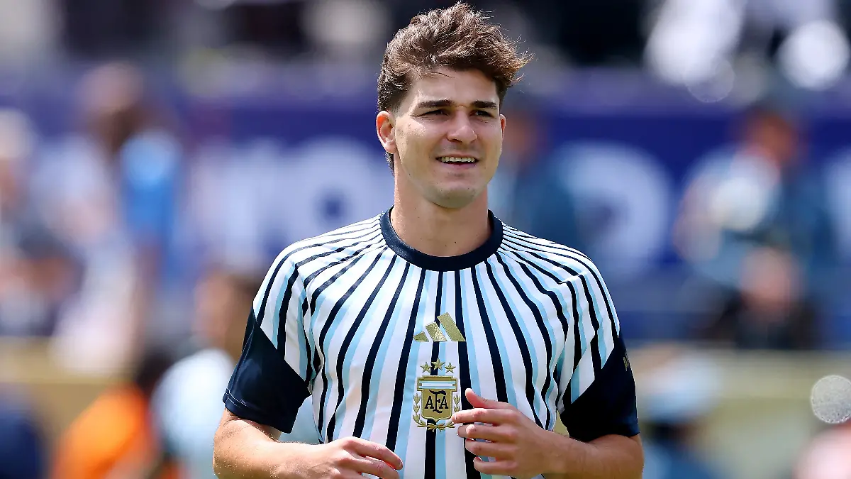 Julián Álvarez y su polémica con el Atlético de Madrid