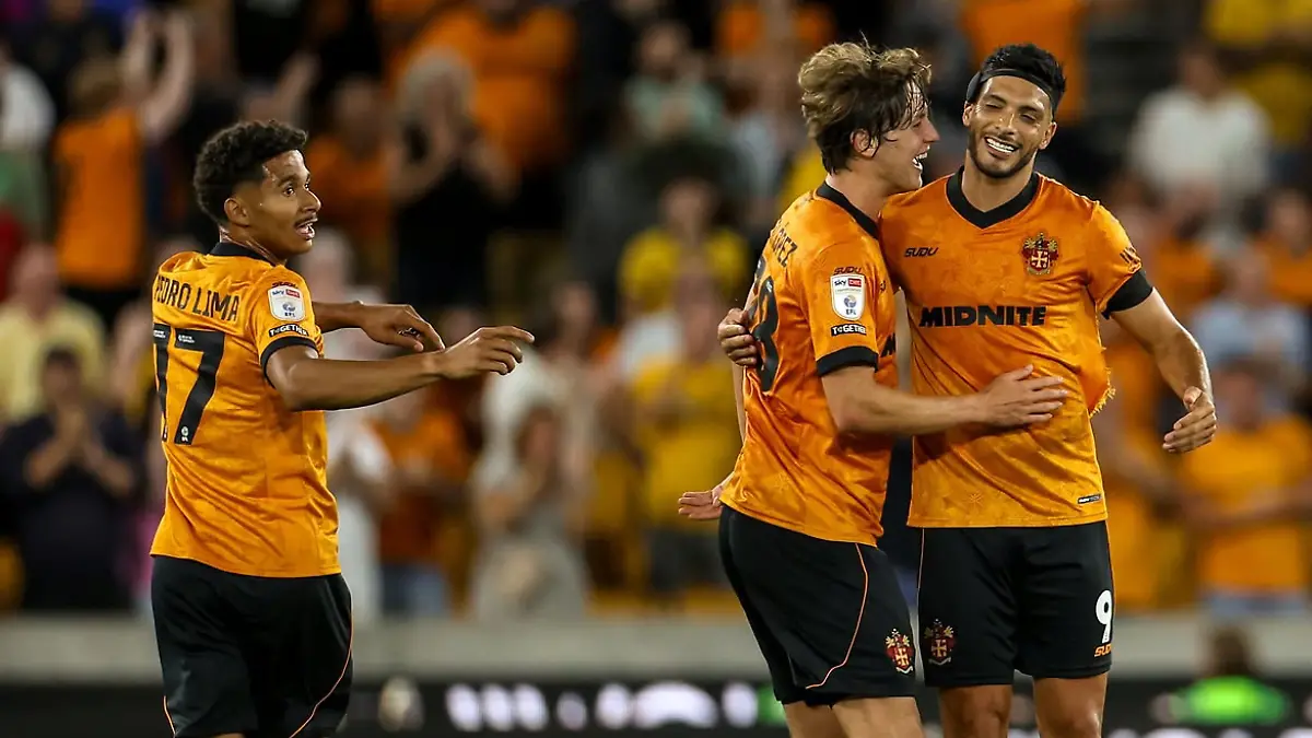 Raúl Jiménez anota con el Wolverhampton después de 3 años y 7 meses