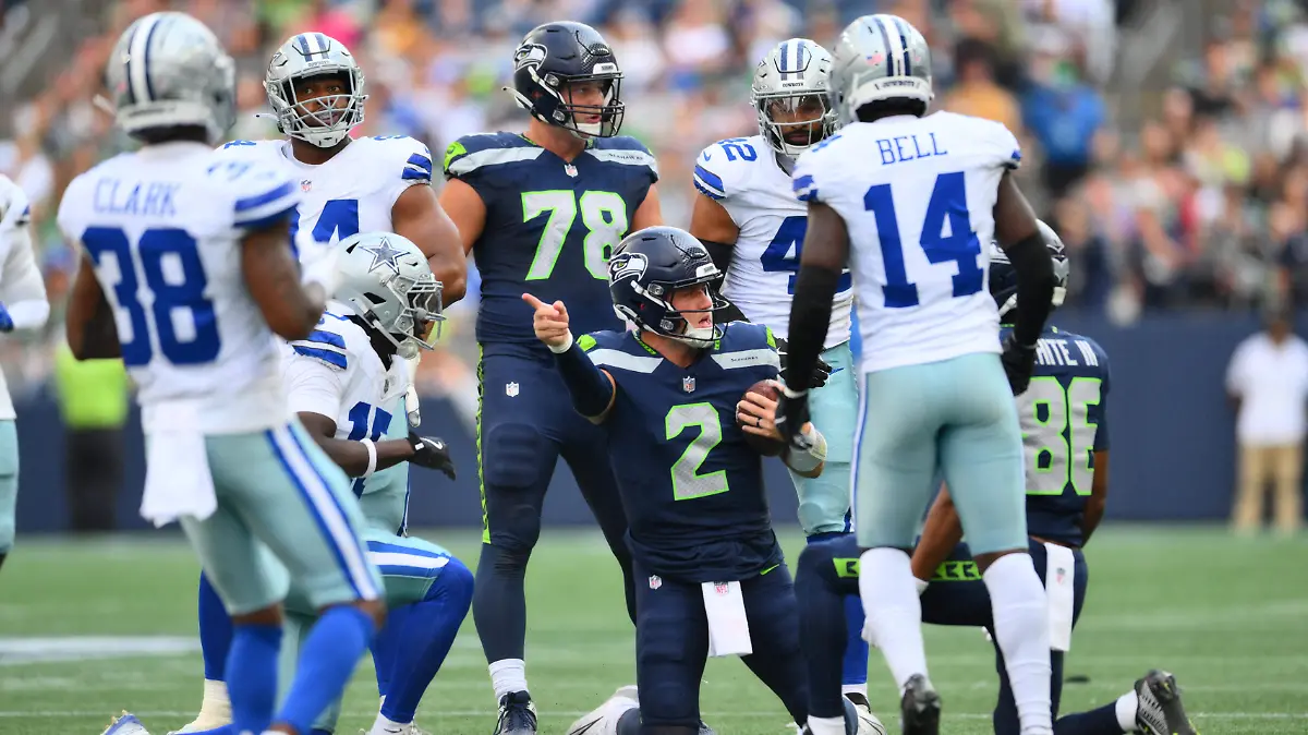 2026-08-16T034451Z_2133104037_MT1USATODAY29595767_RTRMADP_3_NFL-DALLAS-COWBOYS-AT-SEATTLE-SEAHAWKS