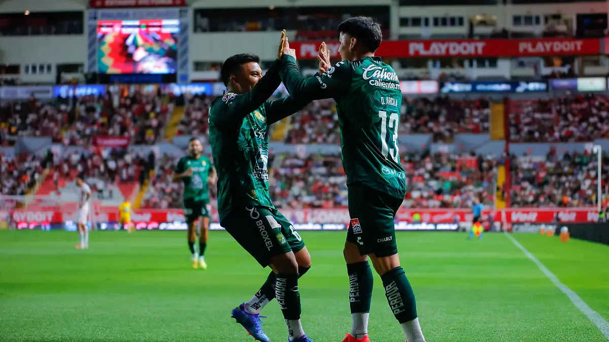 León vence a Necaxa a domicilio
