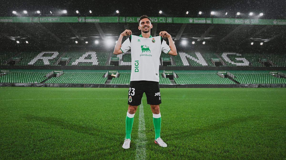 El Racing de Santander no pierde el tiempo. En ple