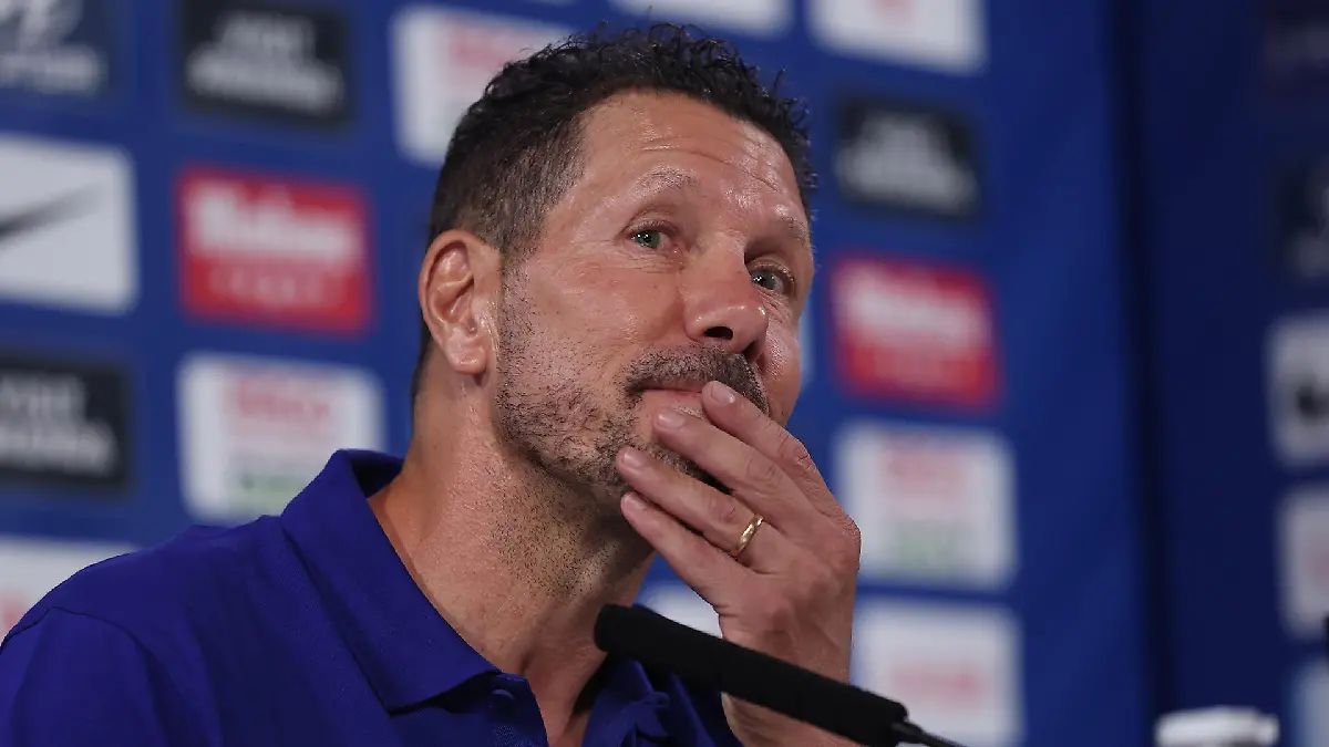 Diego Simeone aclara continuidad de Julián Álvarez en el Atleti