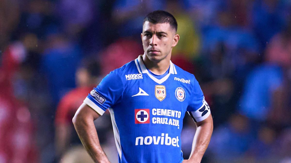 Los hinchas de Cruz Azul han elevado a Erik Lira a