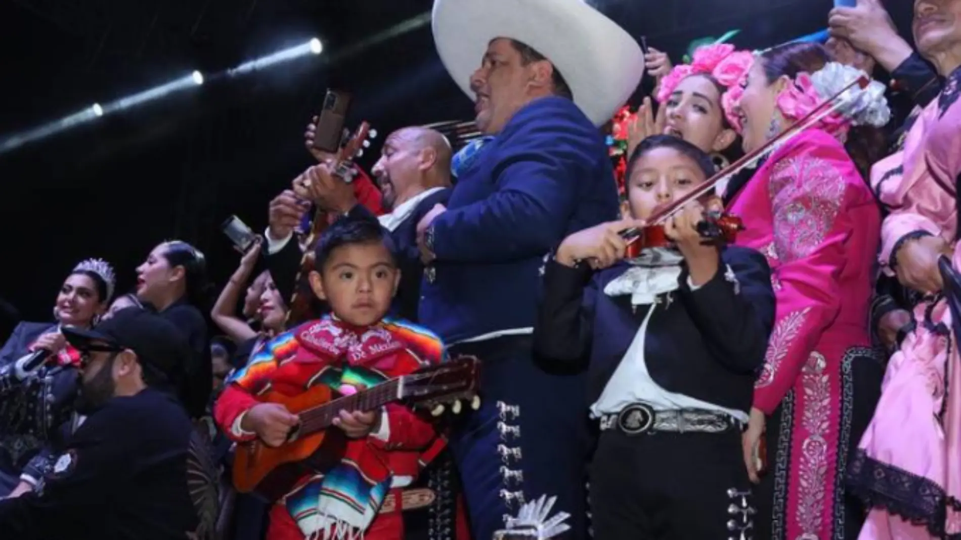 Día Internacional del Músico: mariachis, tríos, bandas, cantantes e intérpretes festejan a Santa Cecilia-int2