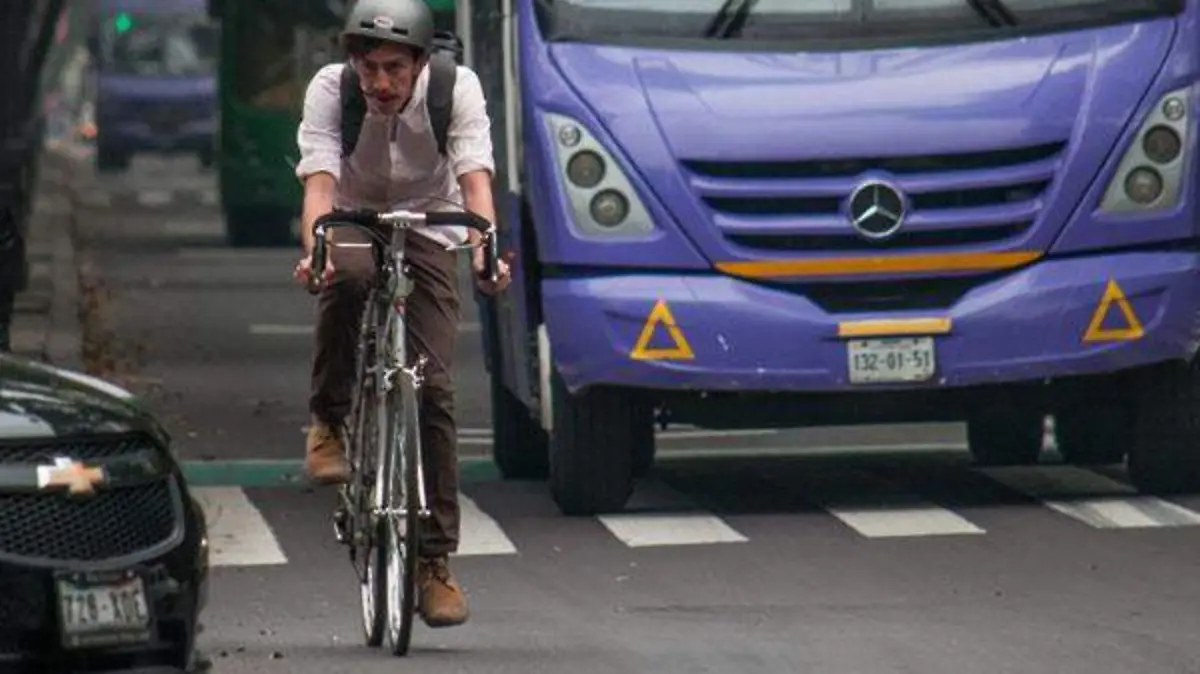 529675_Ciclistas Carril Compartido -2_web