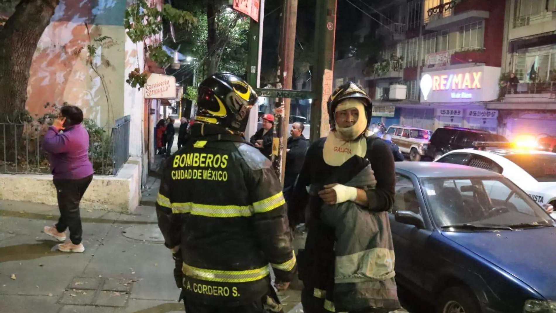 Incendio en inmueble de la Cuauhtémoc, provoca intensa movilización de servicios de emergencia-INT6