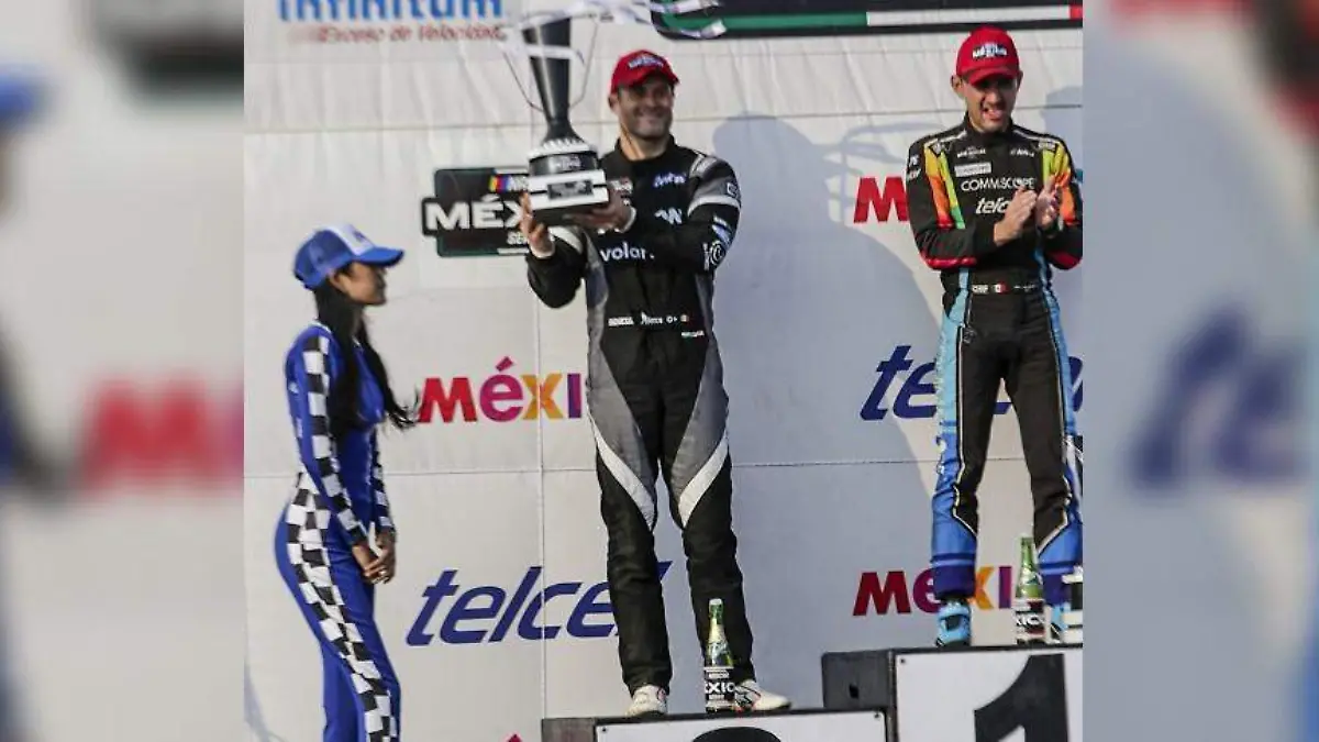 NASCAR  Rogelio López 1