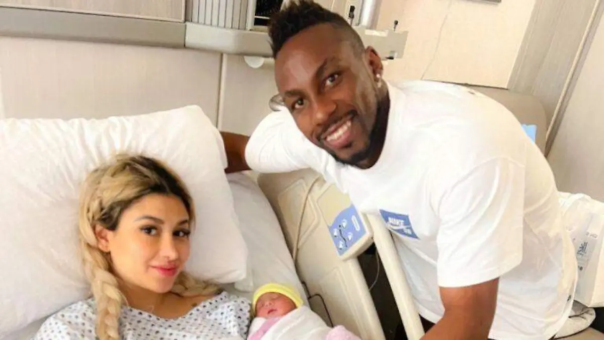 julian quiñones  @anagabrielaef