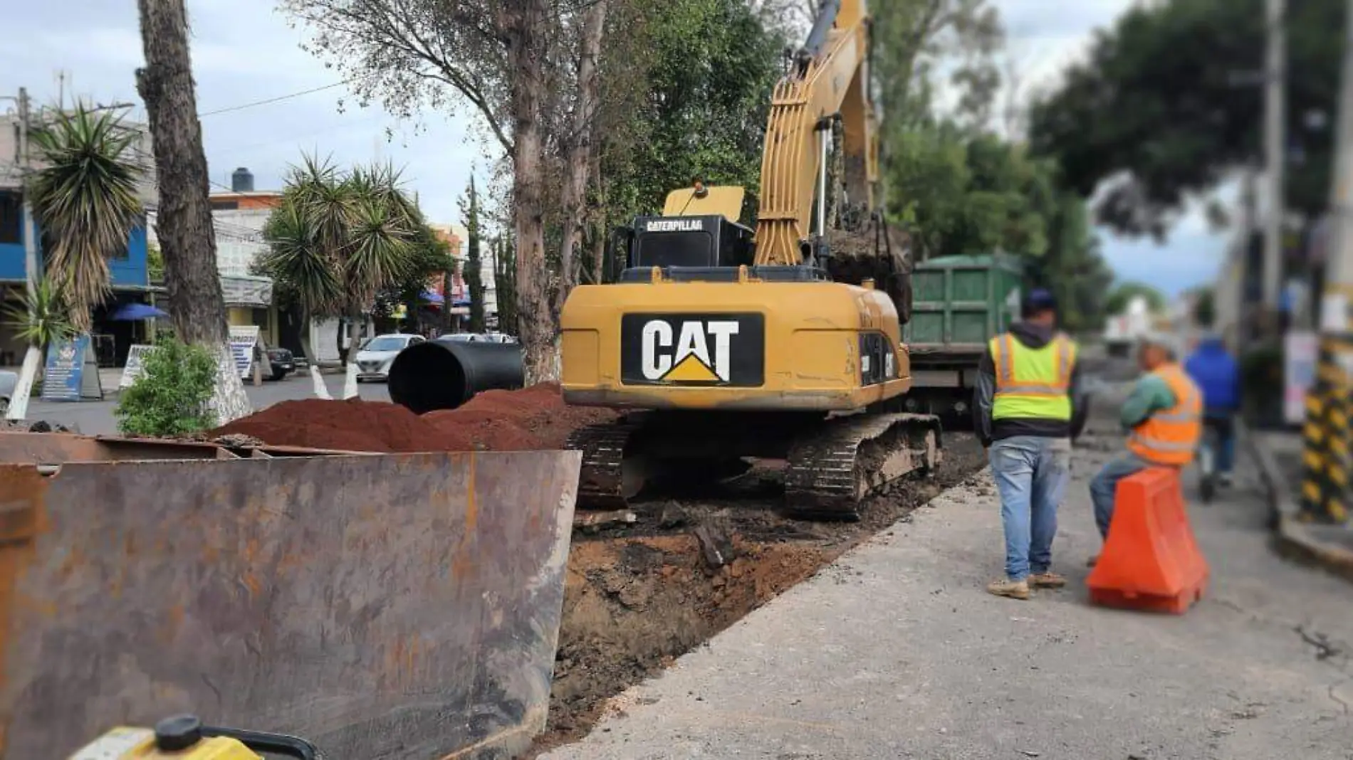 Caen 80% ventas de comercios por obras de colector en Ecatepec-INT3