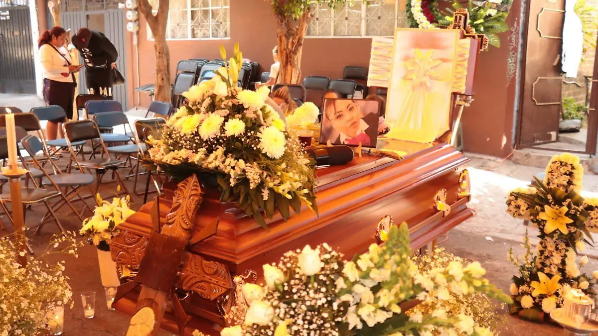 velorio diana laura LUIS BARRERA