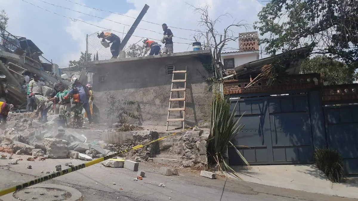 escombros tlalpan AURELIO SANCHEZ.3