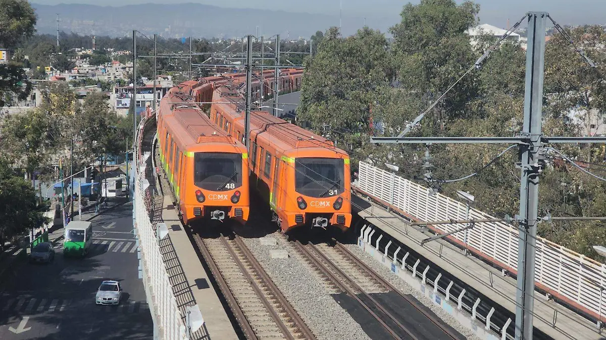 Metro 55 años (2)