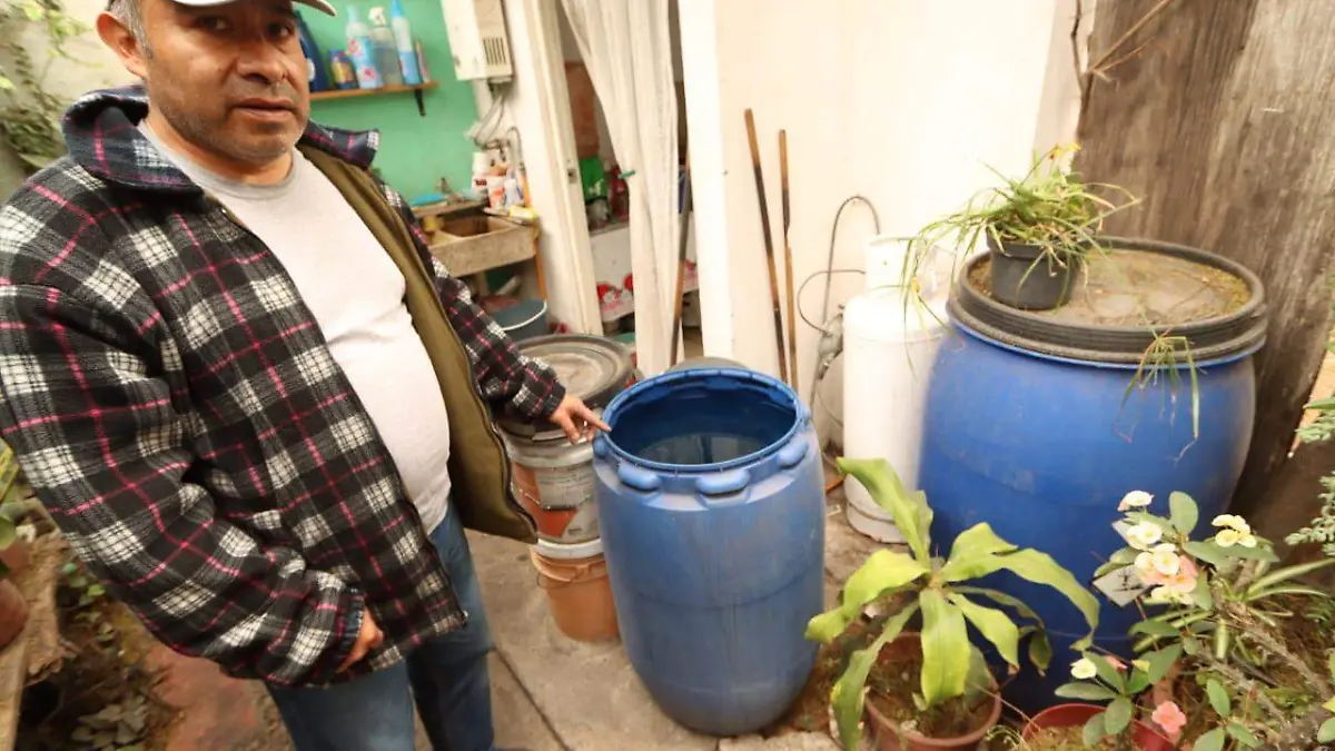 agua iztapalapa SERGIO VAZQUEZ.3