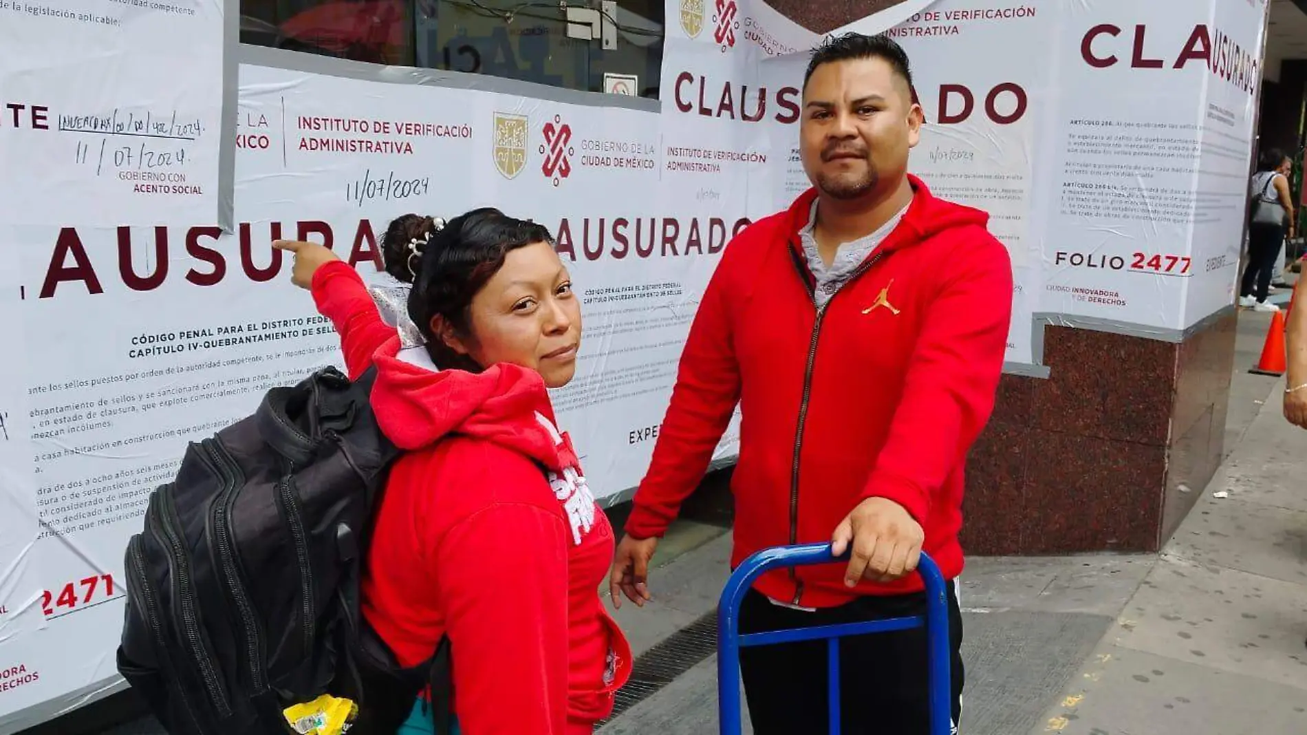 “¡Nos dejan sin trabajo!” Comerciantes se sienten afectados por el cierre de Plaza Izazaga 89-INT7