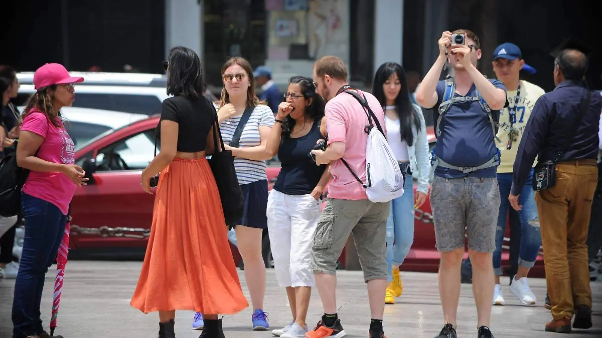 Congreso regulariza plataformas digitales de hospedaje, en CDMX-INT2